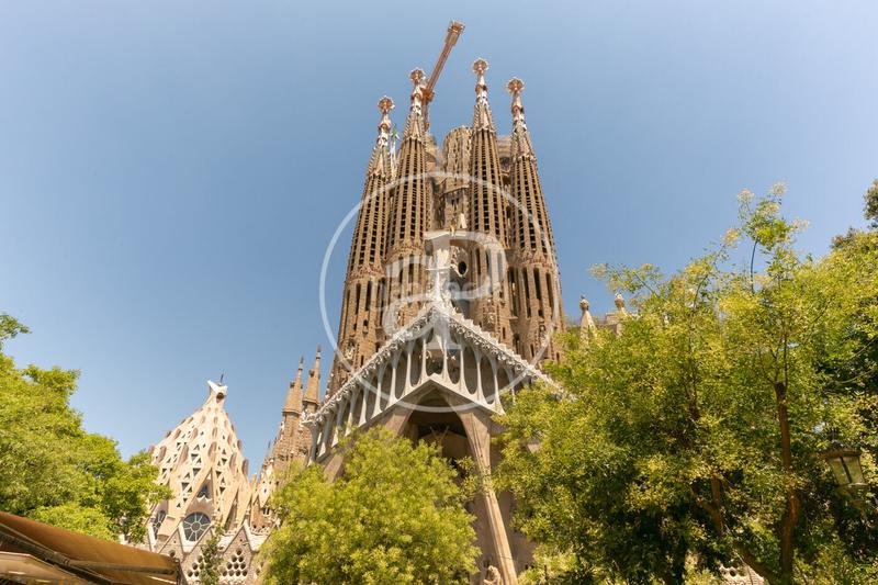 Foto 7a9ad264-e5f3-4c3f-8a1d-7c2c1cc27351. Casa adosada vivienda en venta, en la sagrada familia en Barcelona