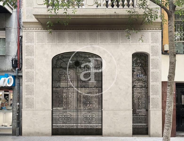 Foto 87f423f8-e232-4c5c-bb47-3548a0c990fb. Casa adosada vivienda en venta, en la sagrada familia en Barcelona