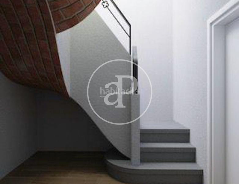 Foto c4551f32-f9ce-4f63-ab53-b4a2aed782bb. Casa adosada vivienda en venta, en la sagrada familia en Barcelona