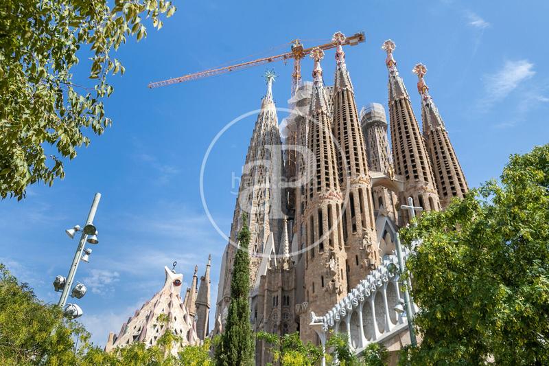 Foto f9fa297d-a663-46fb-a676-fc74bbdd3782. Casa adosada vivienda en venta, en la sagrada familia en Barcelona