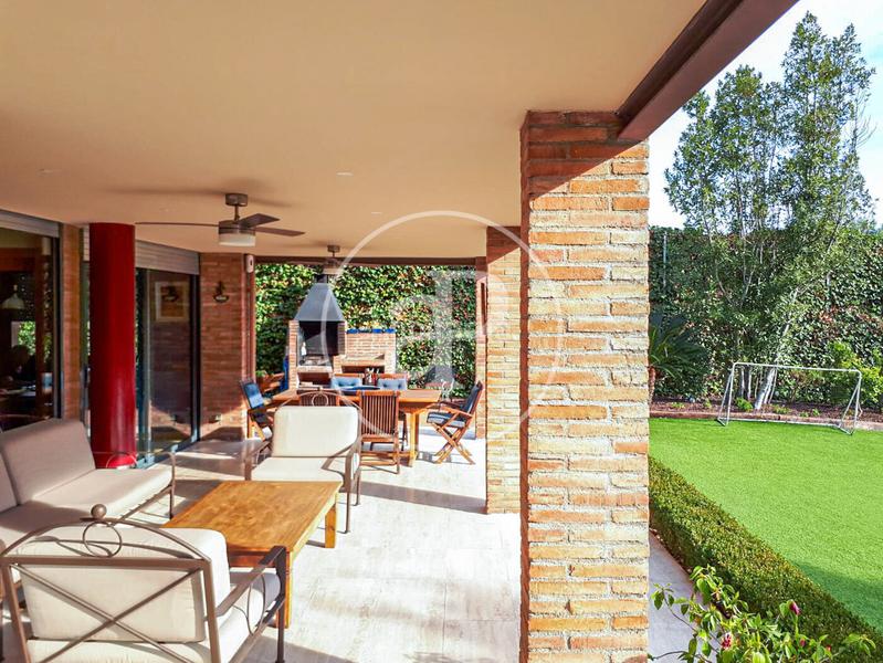 Foto 76276a9d-1880-41eb-be23-becffa7c5028. Maison avec chauffage parking piscine dans Teià