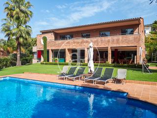 Haus  Carrer ramon llull. Casa en venta en teià