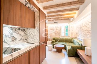 Piso  C. de viladomat. Piso en venta en sant antoni