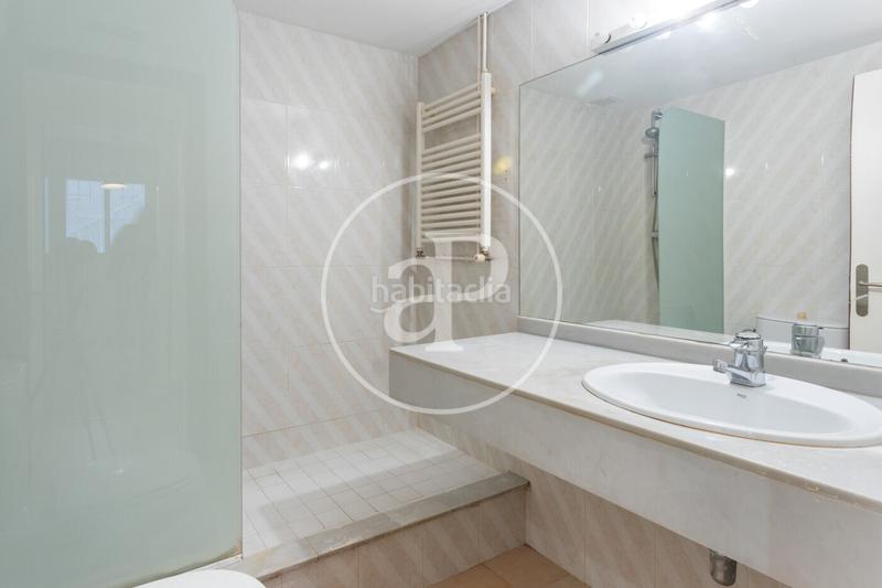 Foto 24c03659-4d8d-4ac8-a17f-b6d6a600f06b. Location maison jumelée avec chauffage parking dans Teià