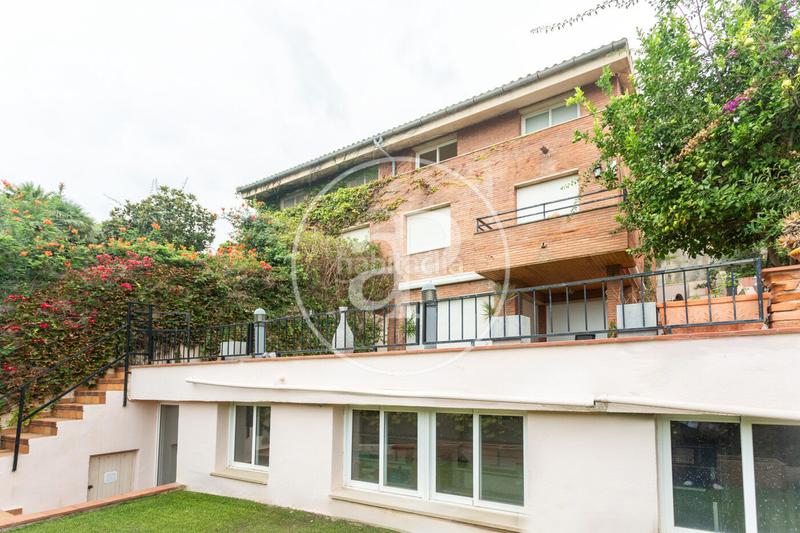 Foto 4b8ecf50-190d-4bed-82e3-54d73497cec7. Location maison jumelée avec chauffage parking dans Teià