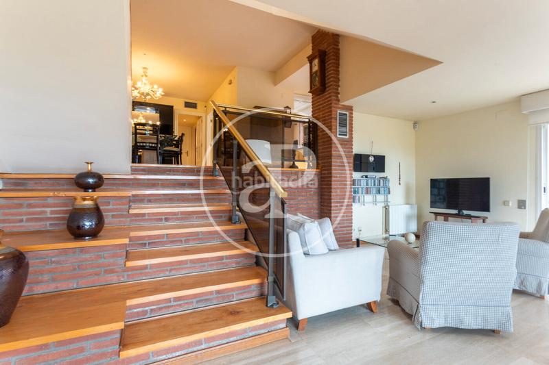 Foto 4d0afe4f-b9cf-4a81-a2e4-ed3c7d40960b. Location maison jumelée avec chauffage parking dans Teià