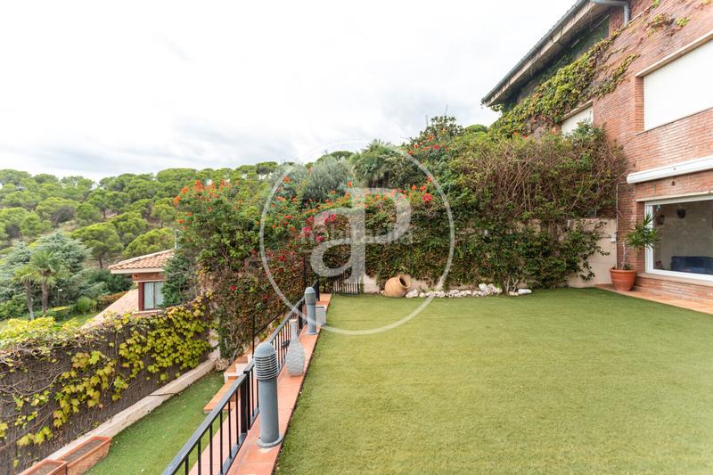 Foto 59817f51-9c0d-4109-ac39-4b0c75f939c5. Location maison jumelée avec chauffage parking dans Teià