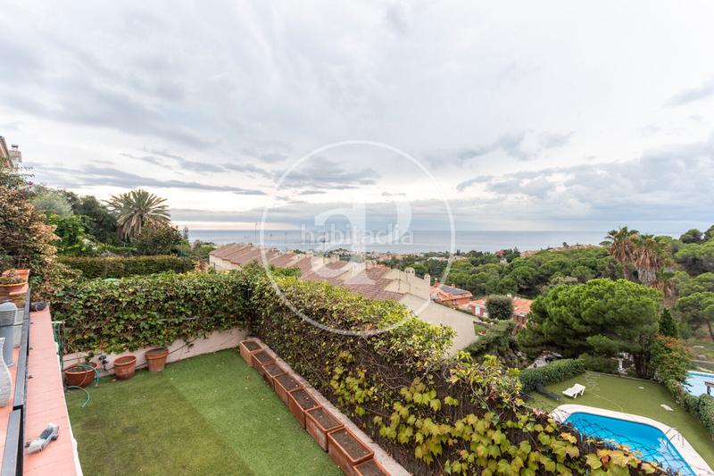 Foto bf55f8c5-b8fc-4796-9340-bb23b486ab02. Location maison jumelée avec chauffage parking dans Teià