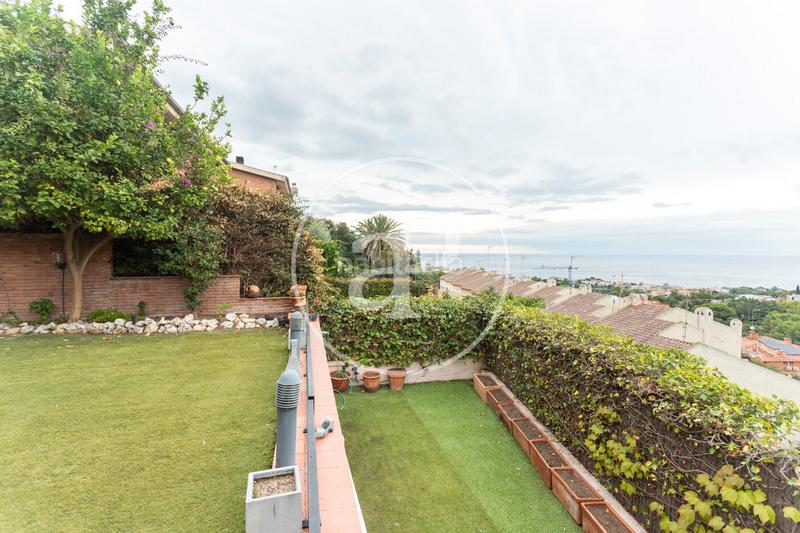 Foto c8c2bf09-a099-4118-837e-2ddc3575f300. Location maison jumelée avec chauffage parking dans Teià