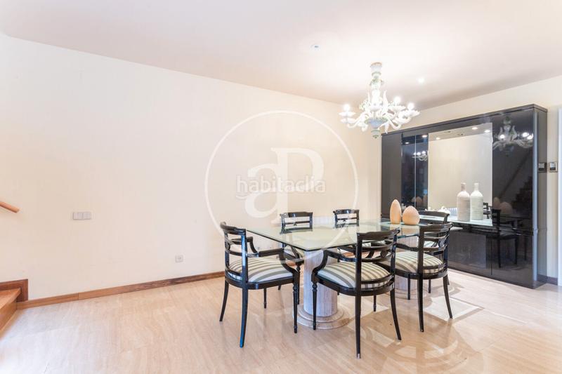 Foto cdcef3a7-827a-4d0e-a289-82dd373b5fb9. Location maison jumelée avec chauffage parking dans Teià