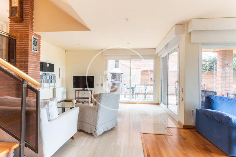 Foto dd5376be-8a6b-4050-95c9-3b562e1e4a9d. Location maison jumelée avec chauffage parking dans Teià