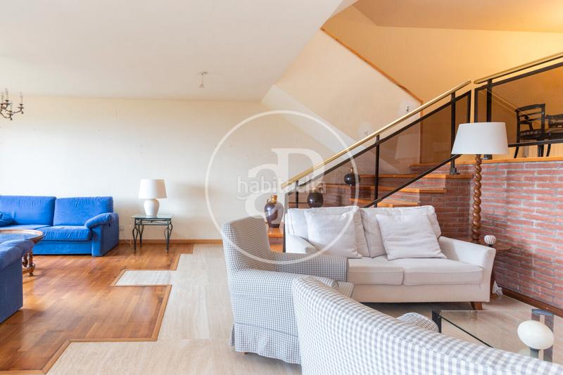 Foto e8a3d710-26e6-4fd2-974a-7d58039923d4. Location maison jumelée avec chauffage parking dans Teià