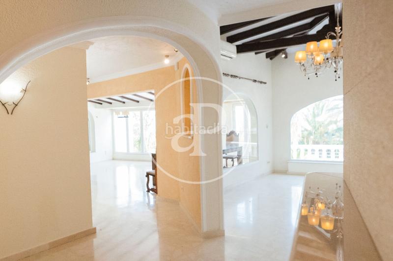 Foto e5c00902-9d38-4d53-a58d-6541e0970479. Haus mit heizung parking pool in Canuta Calp