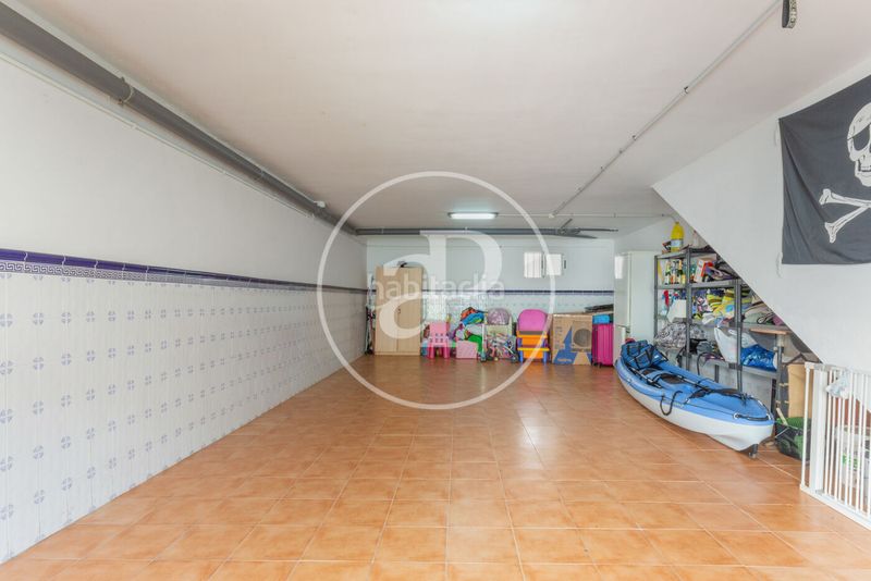 Foto c534988d-3b85-42da-97d8-b71631387ba5. Casa aparellada amb calefacció aparcament a Mareny de Barraquetes Sueca