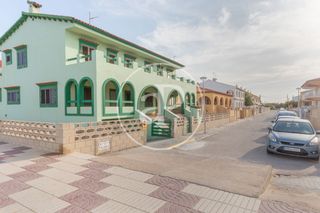 Casa aparellada a Mareny de Barraquetes. Casa adosada en mareny de barraquetes playa del rey