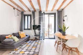 Location Appartement  C/ dels carders. Piso en alquiler en el born