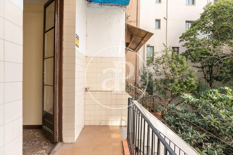 Foto f2b9ddba-7ce0-44a3-92c3-07b7e5341230. Piso  en venta al lado de rambla de catalunya en Barcelona