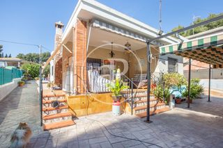 Casa a Centro-El Castillo. Chalet independiente en venta cerca de los monasterios y alfinac