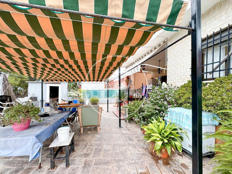 Foto 96336c97-5812-42a5-b9e3-ae82b83a1448. Casa chalet independiente en venta en albalat dels tarongers en Sagunt