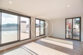 Attique à La Salut. Atico de obra nueva con impresionantes vistas en gràcia