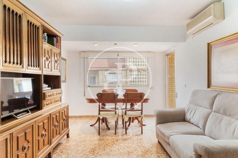 Foto 6d000049-9a79-4a6c-8a22-8d823ebf3170. Piso  en venta en patraix en Favara Valencia