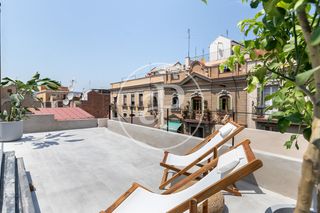 Lloguer Àtic  Magalhaes. Ático en alquiler en poble sec