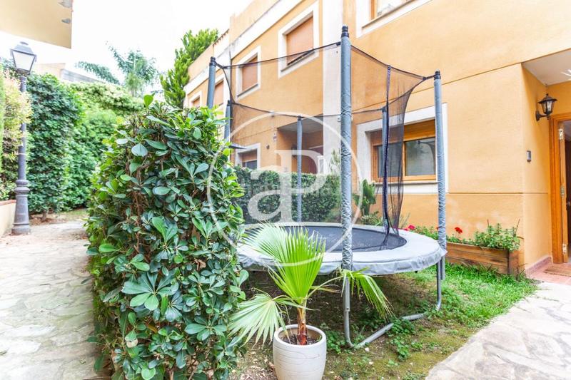 Foto b775d29e-439c-4736-9008-87680b0ab872. Reihenhaus mit heizung parking pool in El Bosque Chiva