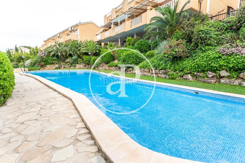 Foto f2504294-d4ce-498f-94a9-d6f0f45ffbe1. Reihenhaus mit heizung parking pool in El Bosque Chiva