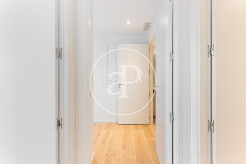 Foto b1255557-37c4-4f91-b5f7-e74015209da2. Affitto appartamento con riscaldamento parcheggio piscina in Esplugues de Llobregat