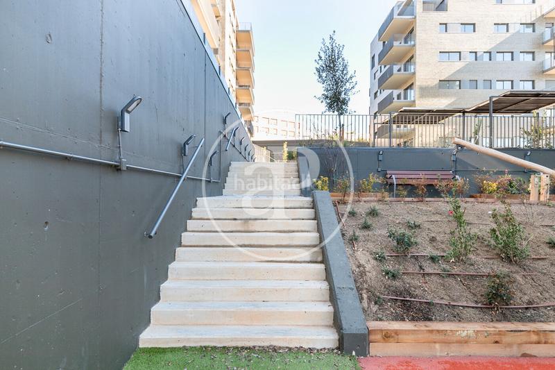 Foto 6c578b40-4aa9-401c-a065-311156837607. Location appartement avec chauffage parking piscine dans Esplugues de Llobregat