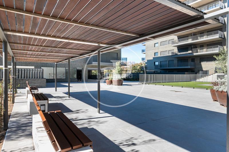 Foto fb2d5332-6e02-45da-b3e2-4aabdefd528c. Rent flat with heating parking pool in Finestrelles Esplugues de Llobregat