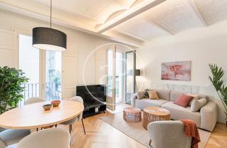 Miete Etagenwohnung  Carrer d'en bot. Piso en alquiler en el gótico