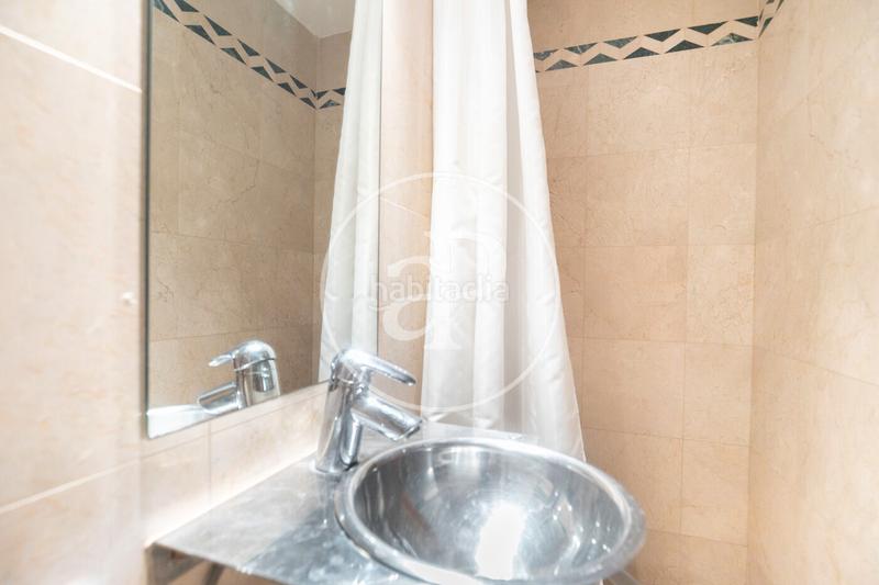 Foto 2cbf18c5-54c1-491e-999d-e4417bba77d8. Location duplex avec chauffage dans Dreta de l´Eixample Barcelona