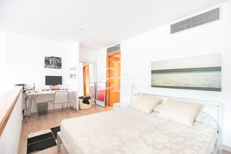 Foto 8d06d3c9-4a9a-4cbc-b0f8-8f4f0254c5a1. Location duplex avec chauffage dans Dreta de l´Eixample Barcelona