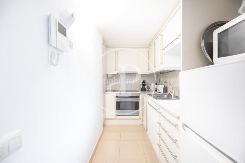 Foto d69ea976-8ee4-4545-adbe-f00587d8cb5b. Location duplex avec chauffage dans Dreta de l´Eixample Barcelona