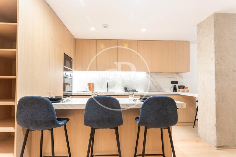 Foto 9d52af55-392f-4f86-9233-ffde42b9f791. Rent flat with heating in El Camp de l´Arpa del Clot Barcelona