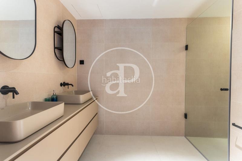 Foto fc34e978-3cb4-4fcc-9cfd-39b6fbbb1409. Rent flat with heating in El Camp de l´Arpa del Clot Barcelona