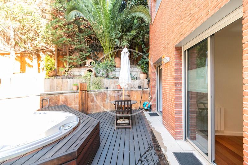Foto 04aff1b7-09c0-40a0-809b-c8944de4f3b3. Piso  en venta en calle josep maria jujol en Vallcarca - Penitents Barcelona