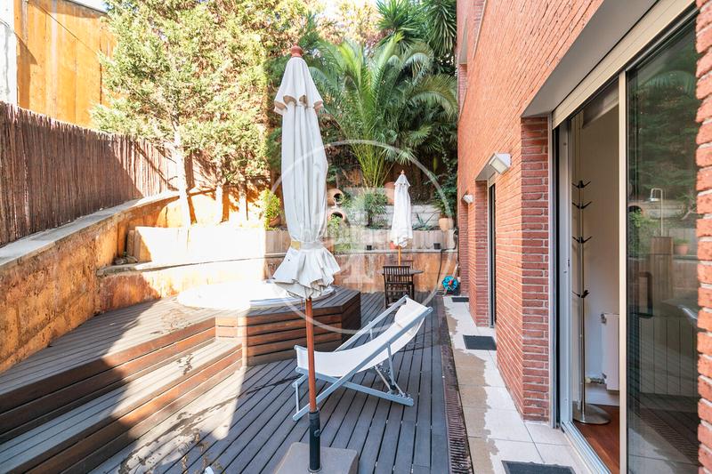 Foto 10ea9679-0499-4562-8417-8914a51f3871. Piso  en venta en calle josep maria jujol en Vallcarca - Penitents Barcelona