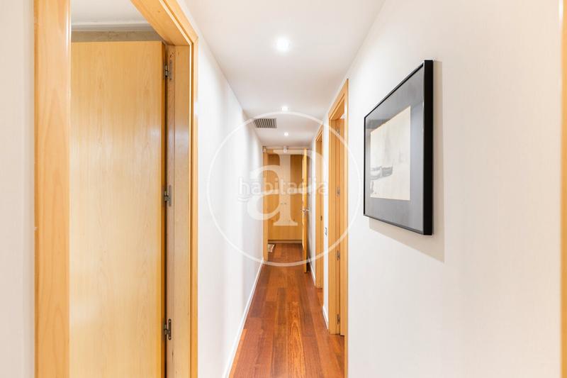 Foto b4a15dc6-bbfb-4b30-b956-97c5f9618e54. Piso  en venta en calle josep maria jujol en Vallcarca - Penitents Barcelona