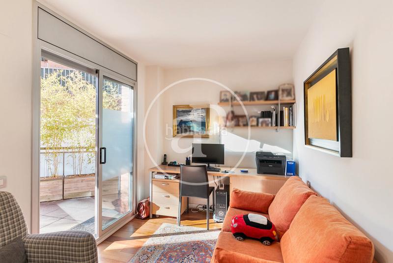 Foto b65ea0da-f4da-440d-afec-5a41825ba18b. Piso  en venta en calle josep maria jujol en Vallcarca - Penitents Barcelona