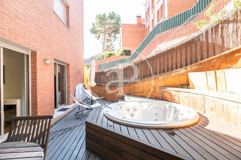 Foto ff49e341-61af-41d6-99eb-dcc25ebea684. Piso  en venta en calle josep maria jujol en Vallcarca - Penitents Barcelona