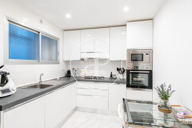 Foto 061e1502-0418-4b51-ac22-417efb48a7a6. Lloguer pis amb calefacció a L´Antiga Esquerra de l´Eixample Barcelona