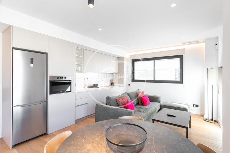 Foto e93a64da-bc99-46e1-b68b-8e49182ba155. Rent flat with heating pool in Poblenou Barcelona