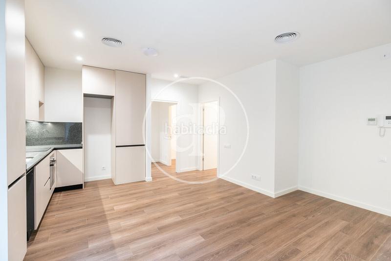 Foto b2c1a746-554c-4872-9755-bf24f060717e. Location appartement avec chauffage dans Sants-Badal Barcelona
