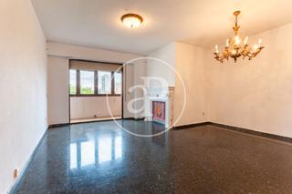 Flat  Carrer de pere aleixandre. Piso en venta frente a los jardines del turia