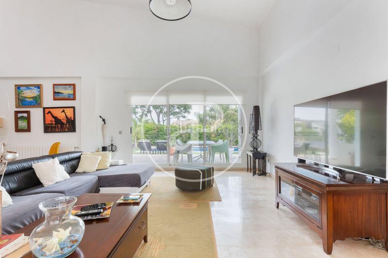 Foto 30b6ddb9-4c72-43a5-926b-f44b0837f449. Casa con riscaldamento parcheggio piscina in Torre en Conill-Cumbres de San Antonio Bétera