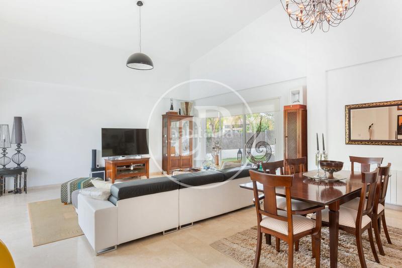 Foto 842dc142-5d66-4cc0-a8eb-137288e03a72. Casa con riscaldamento parcheggio piscina in Torre en Conill-Cumbres de San Antonio Bétera