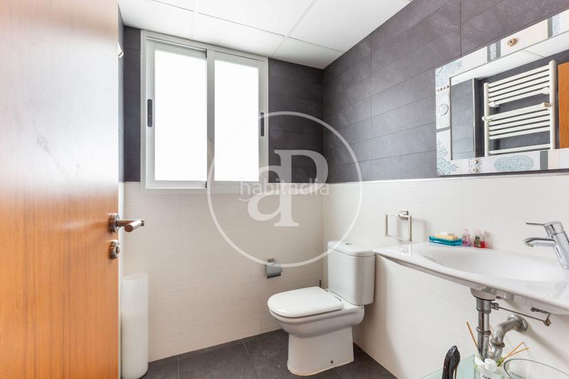 Foto 981cd886-1056-41d9-9127-25561b6fe2b0. Casa con riscaldamento parcheggio piscina in Torre en Conill-Cumbres de San Antonio Bétera