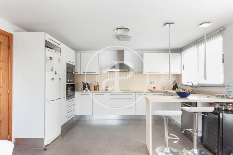 Foto c7934ca1-cad2-4a35-a4fd-f15025c46448. Casa con riscaldamento parcheggio piscina in Torre en Conill-Cumbres de San Antonio Bétera